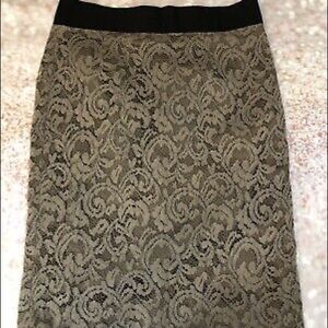 Lace pencil skirt
